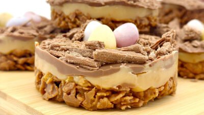 Caramel chocolate crunches